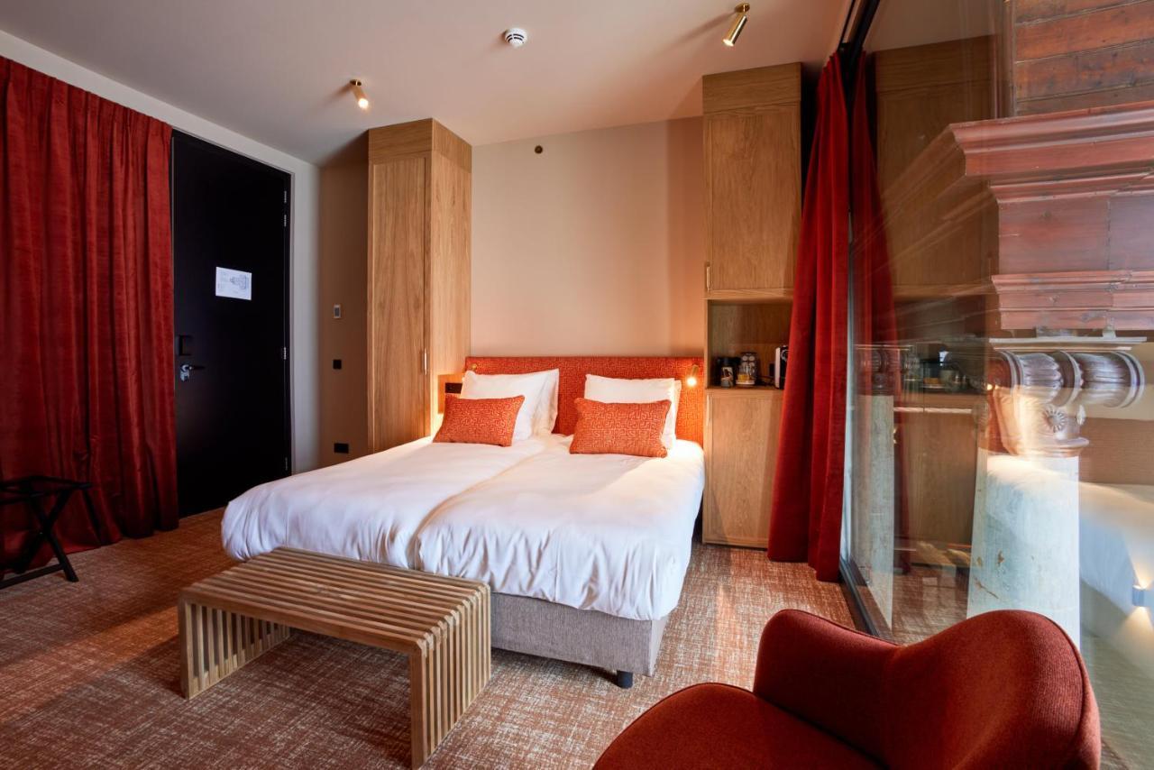 Heavens Hotel 4*